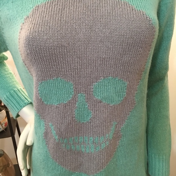 Alexander McQueen style Off Shoulder Soft Skull Sweater - Picture 2 of 4
